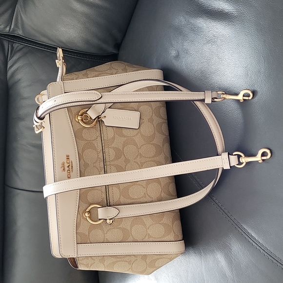 Authentic Coach Bag - Picture 3 of 6